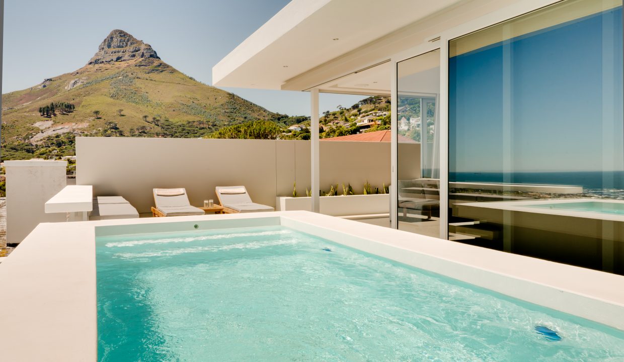 Penthouse Pool (2)
