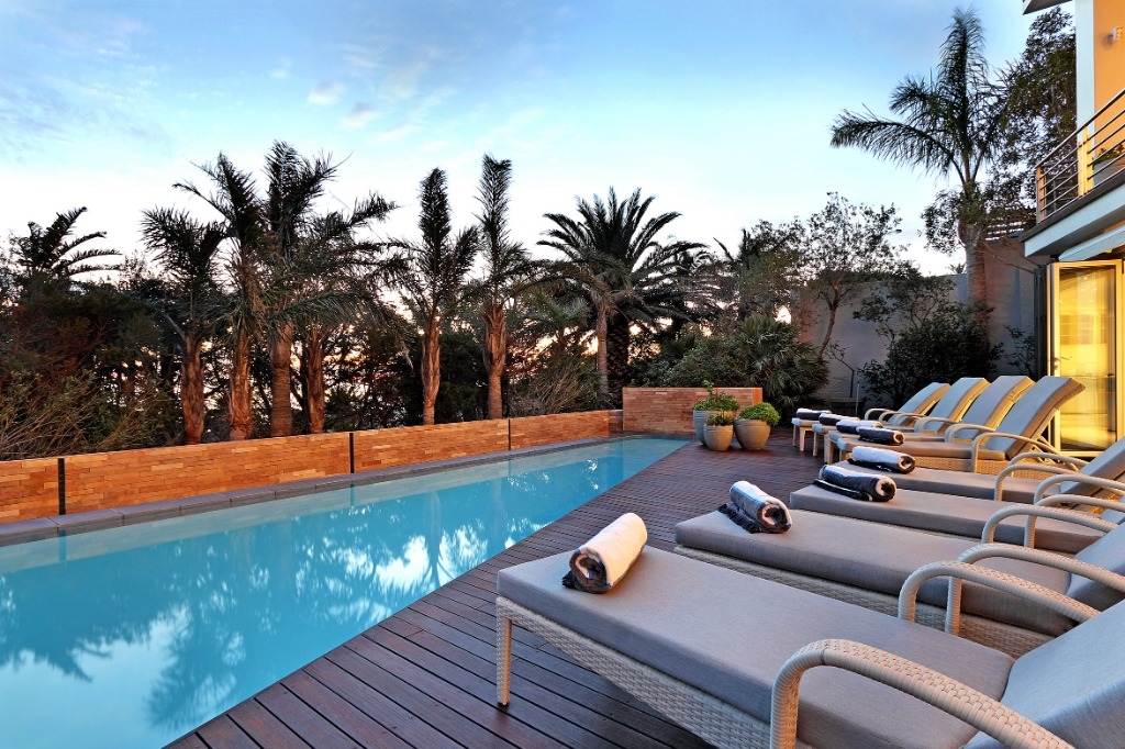 anella-ii-camps-bay-5d08e77ee695a