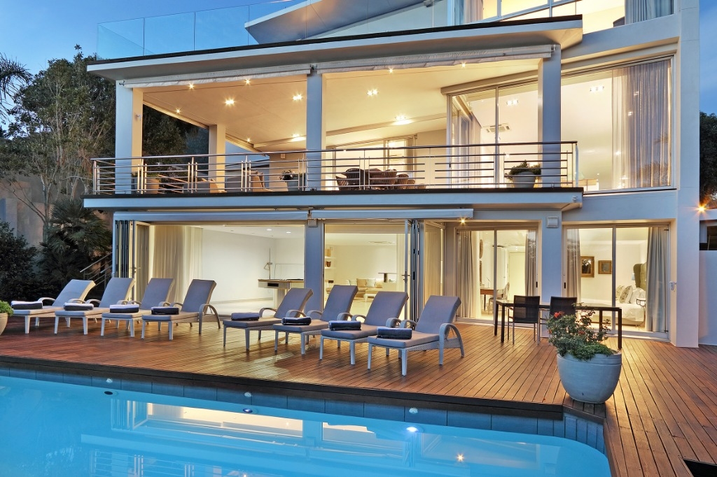 anella-ii-camps-bay-5d08e782a8ce3