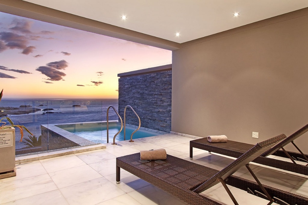 bali-bliss-camps-bay-5cf0e7607bd73 (1)