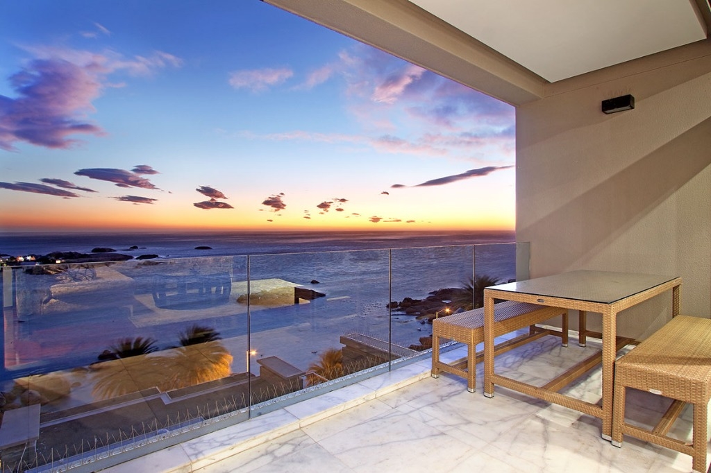 bali-bliss-camps-bay-5cf0e76b3c696