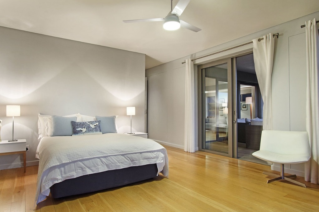 belmondo-camps-bay-5cf0f5fba896b
