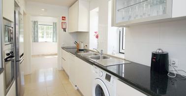 Vilamoura 4+2 kitchen view (Copy)