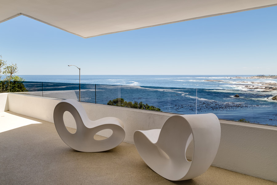 Ebb Tide Luxury Apartment in Camps Bay15